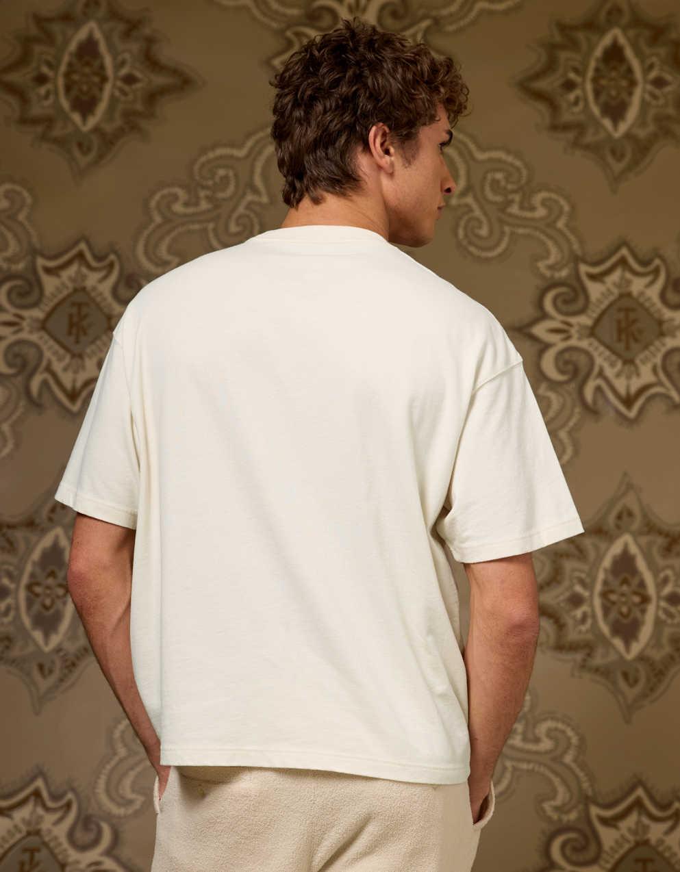 AE x Tru Kolors Listening Lounge Graphic T-Shirt