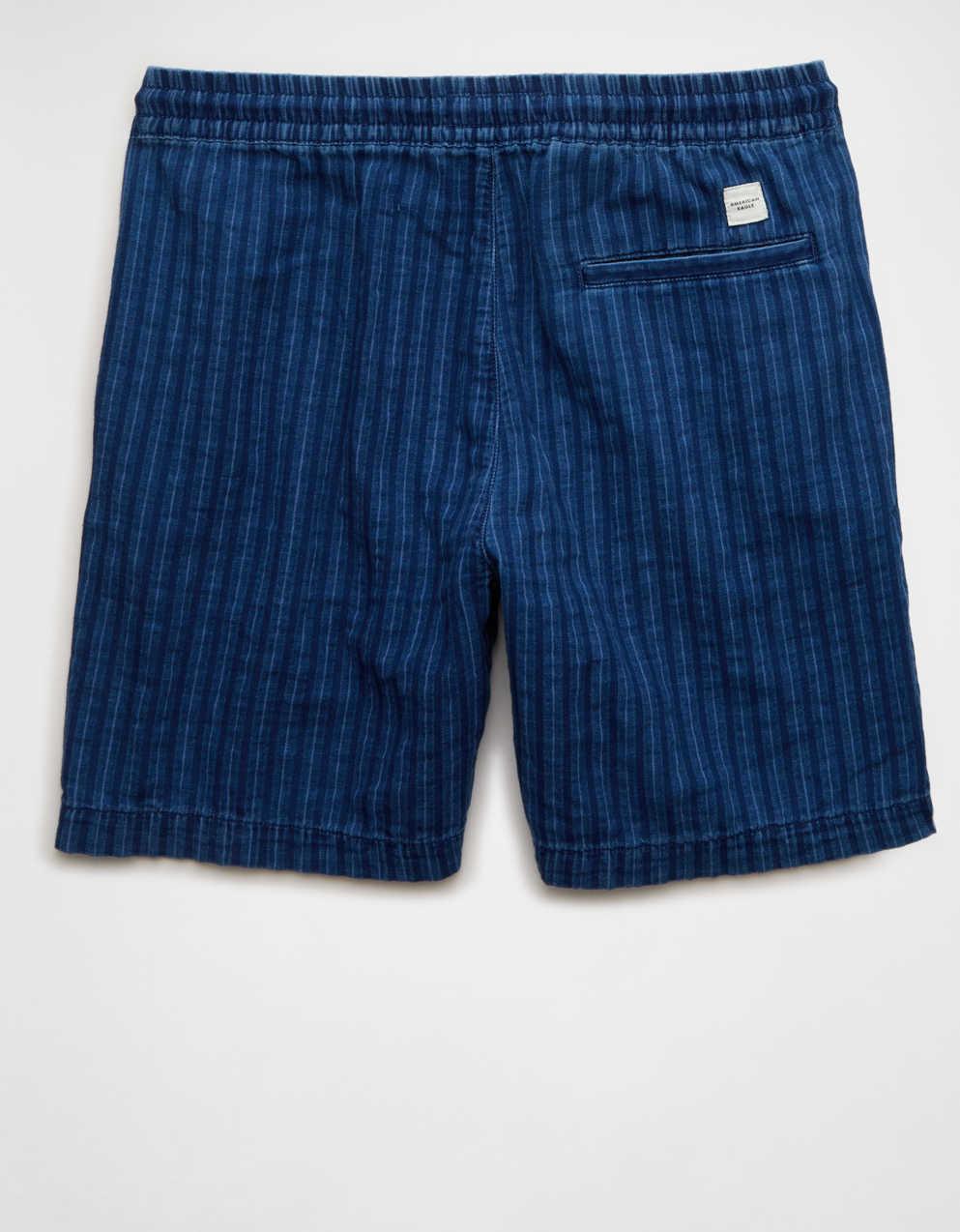 AE 7" Lived-In Trekker Short