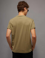 AE Standard Fit Lightweight Logo Graphic T-Shirt
