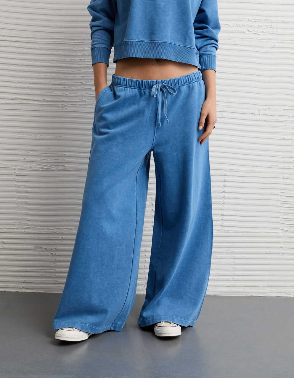 AE Everyday Luxe Wide-Leg Sweatpant
