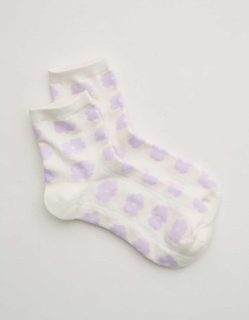 Aerie Puffy Daisy Pointelle Quarter Socks