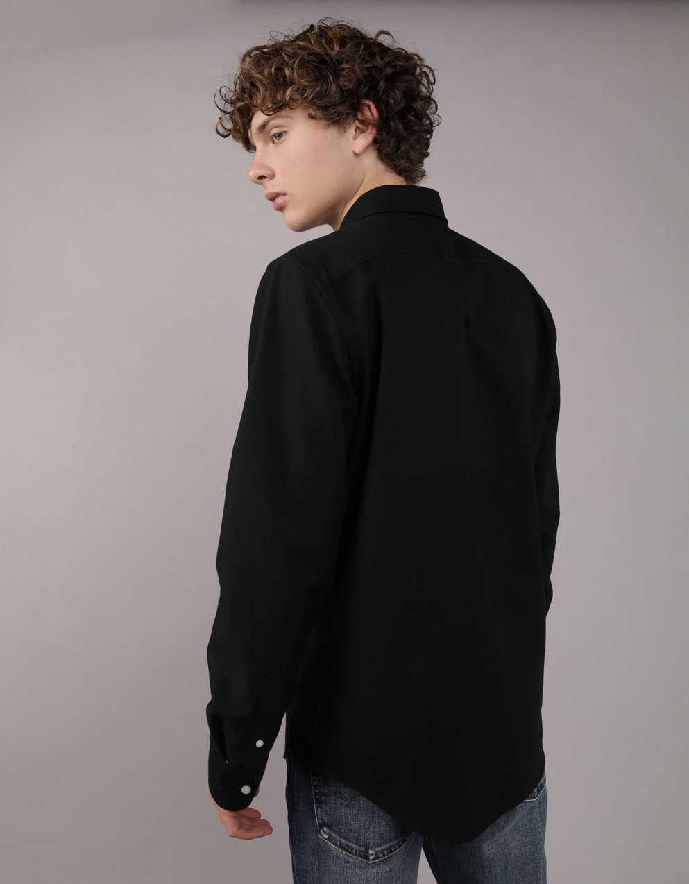 AE Everyday Slim Oxford Button-Up Shirt