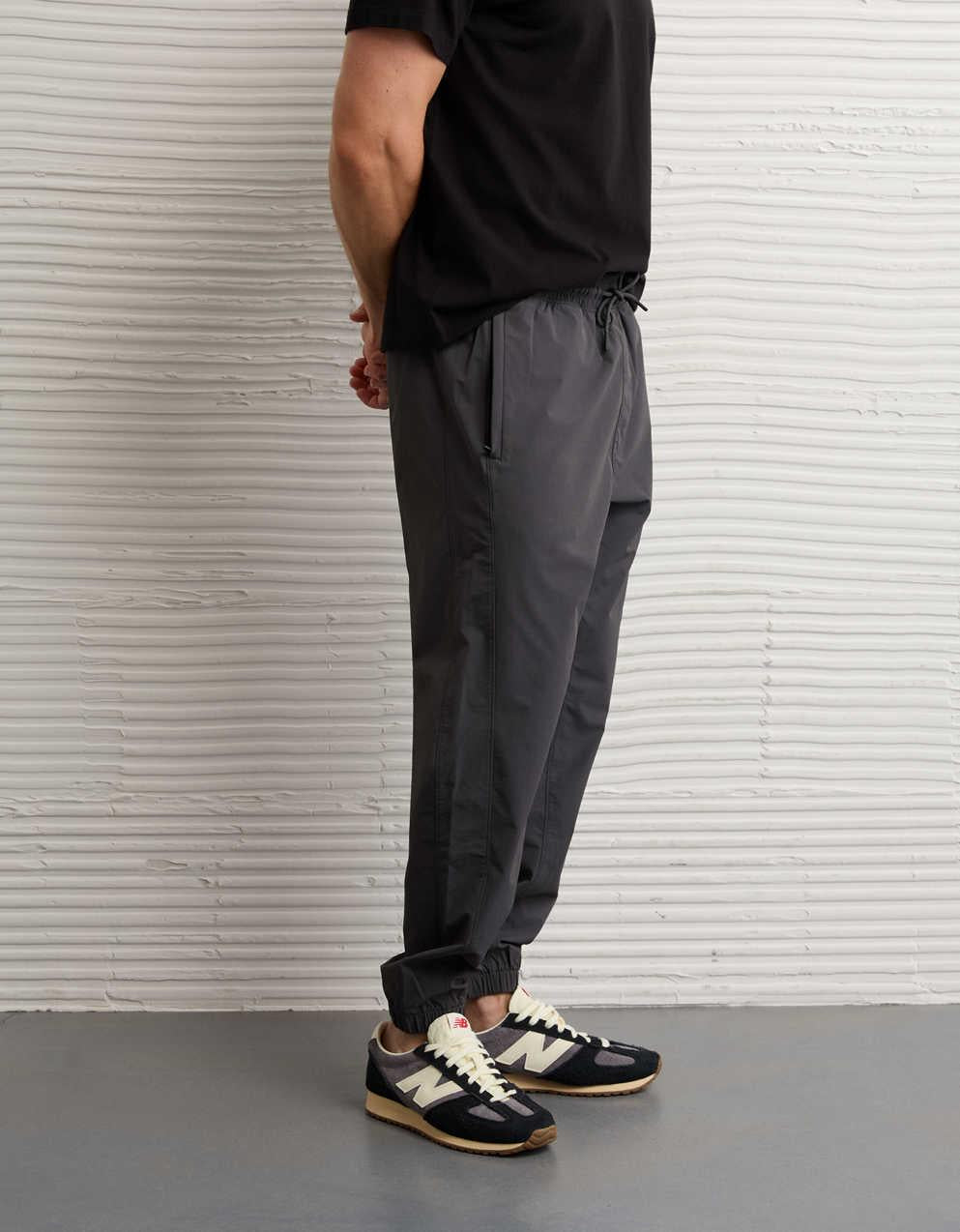 AE 24/7 Tech Hybrid Jogger