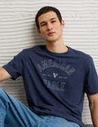 AE Standard Fit Lightweight Logo Graphic T-Shirt