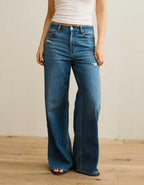 AE Curvy Super High-Waisted Baggy Wide-Leg Jean