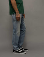 AE EasyFlex Slim Straight Jean