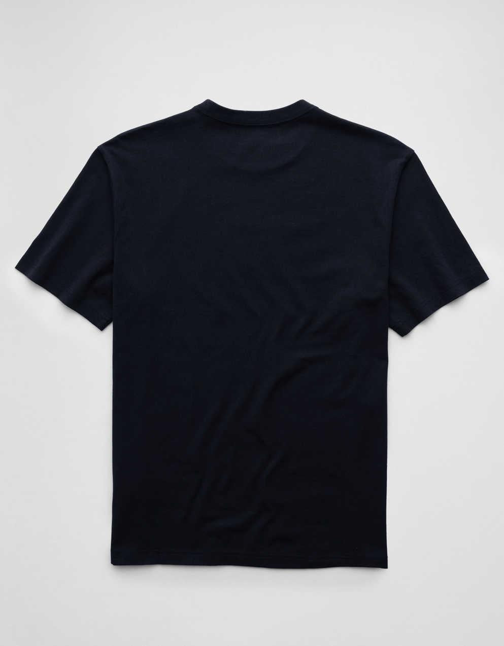 AE Standard Fit Logo Graphic T-Shirt