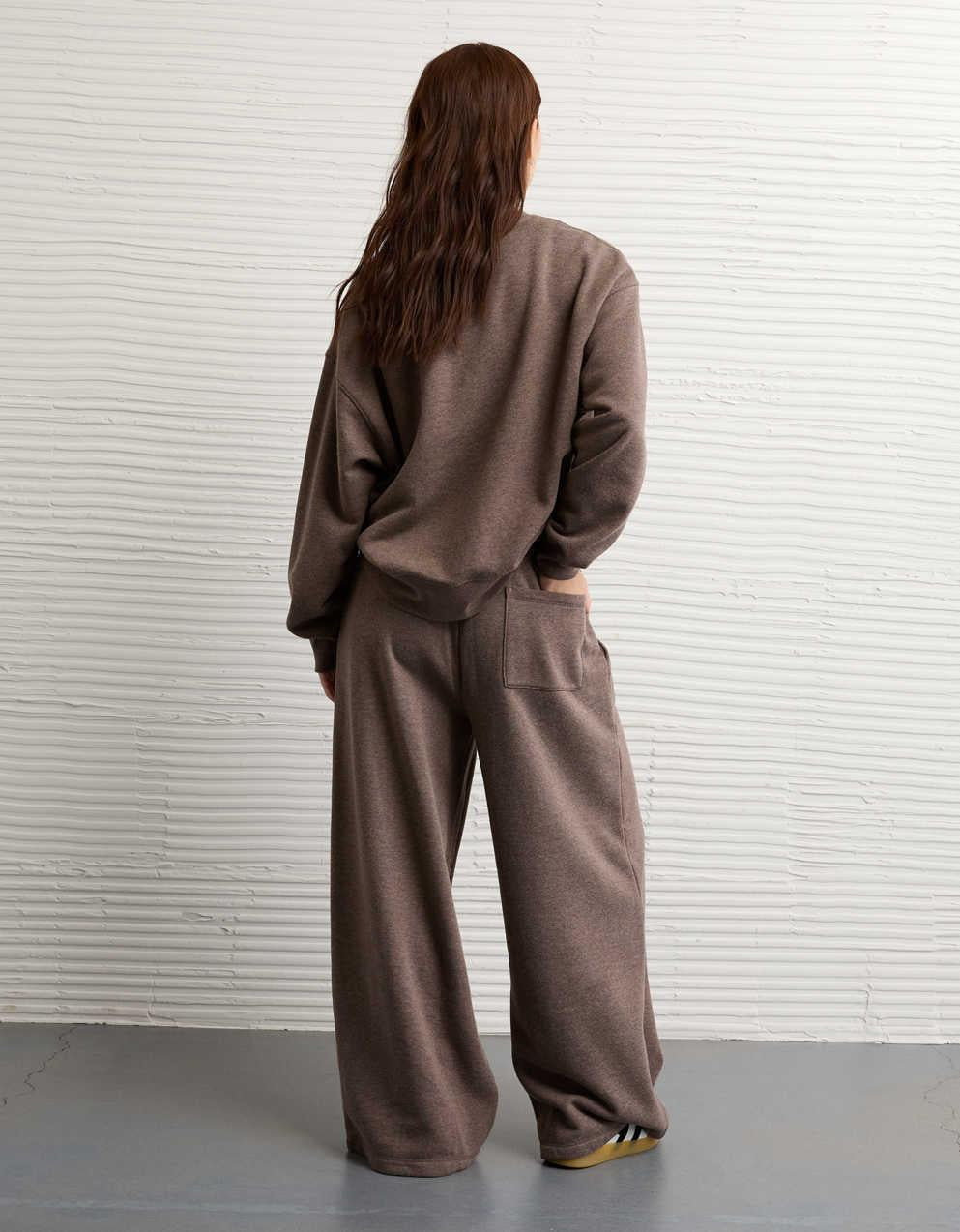 AE Everyday Luxe Wide-Leg Sweatpant