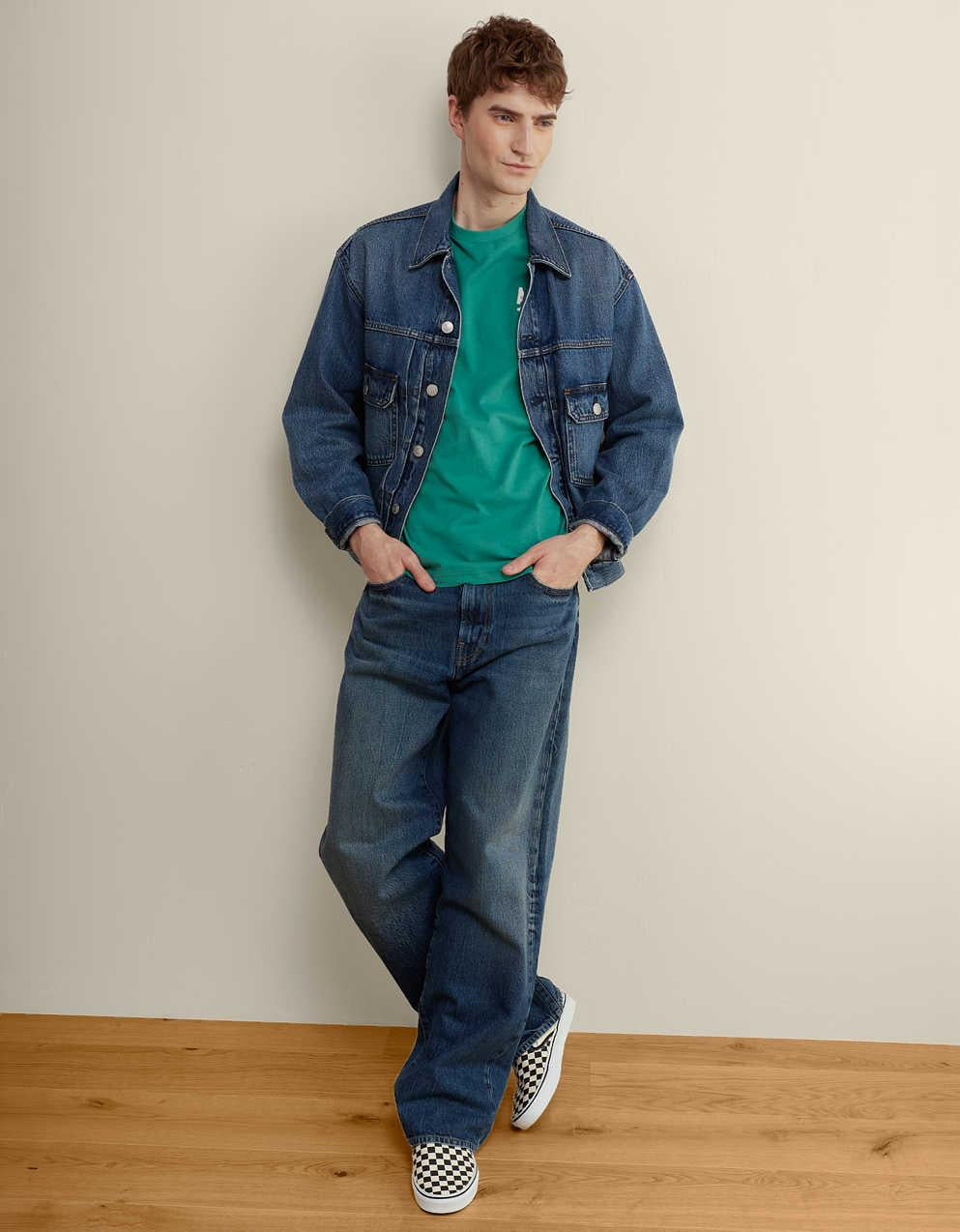 AE Standard Fit Applique Graphic T-Shirt