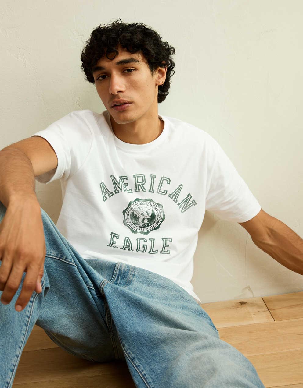 AE Standard Fit Graphic Logo T-Shirt