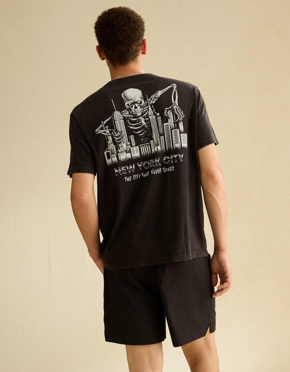 AE Standard Fit Halloween Graphic T-Shirt