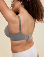 SMOOTHEZ Full Coverage Lightly Lined Bra