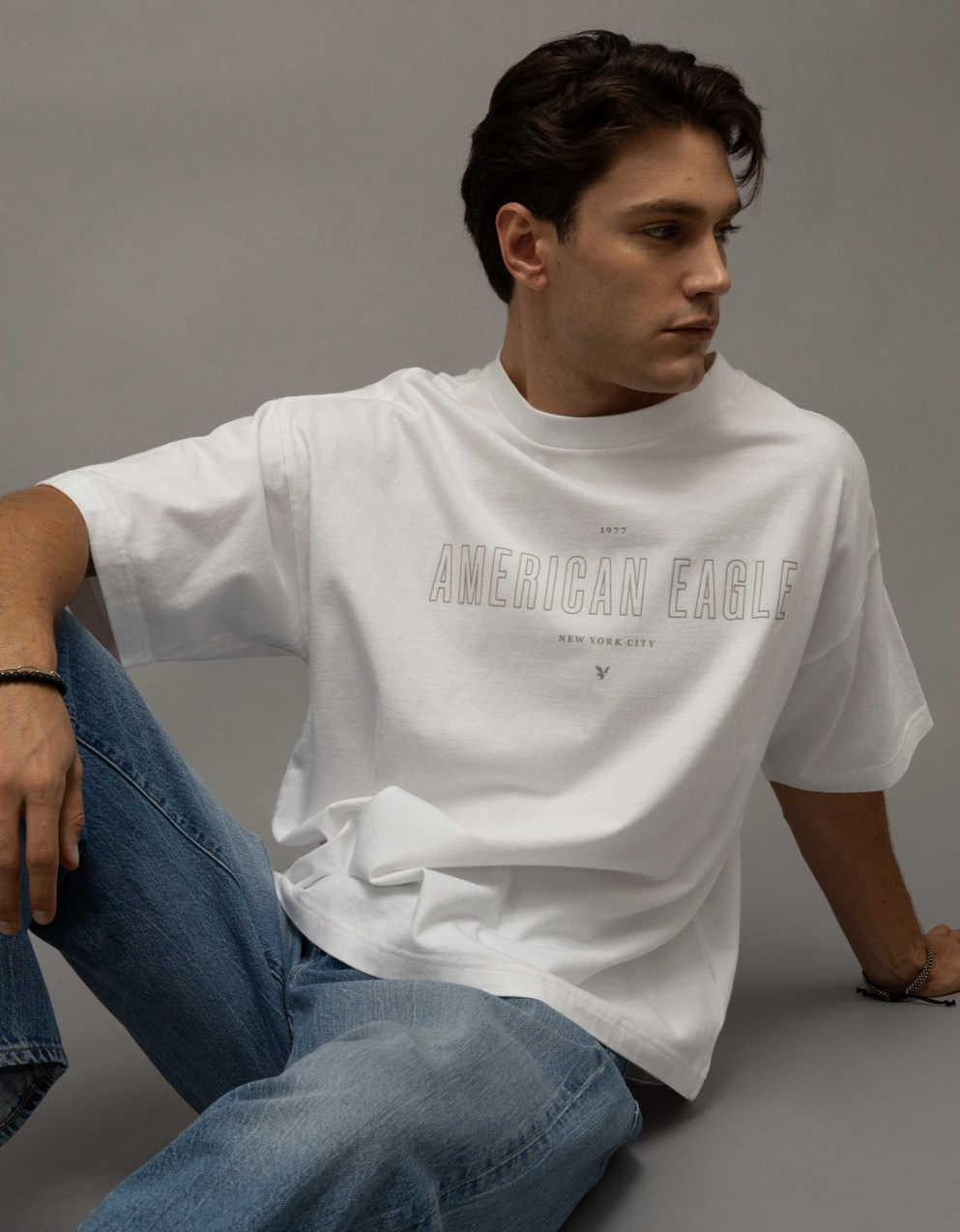 AE Relaxed Logo Graphic T-Shirt