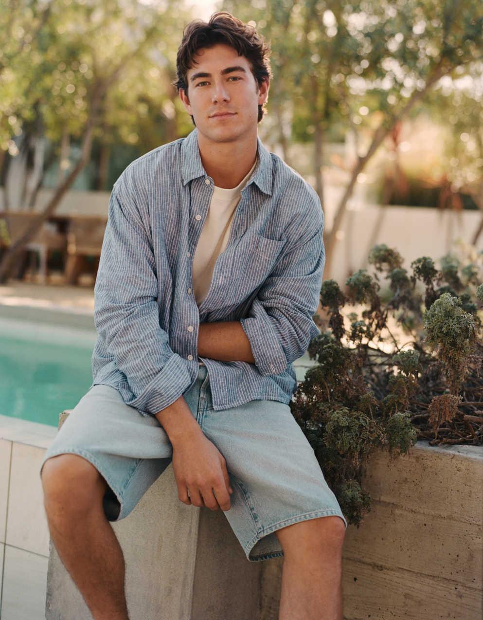 AE Relaxed Fit Linen-Blend Button-Up Shirt