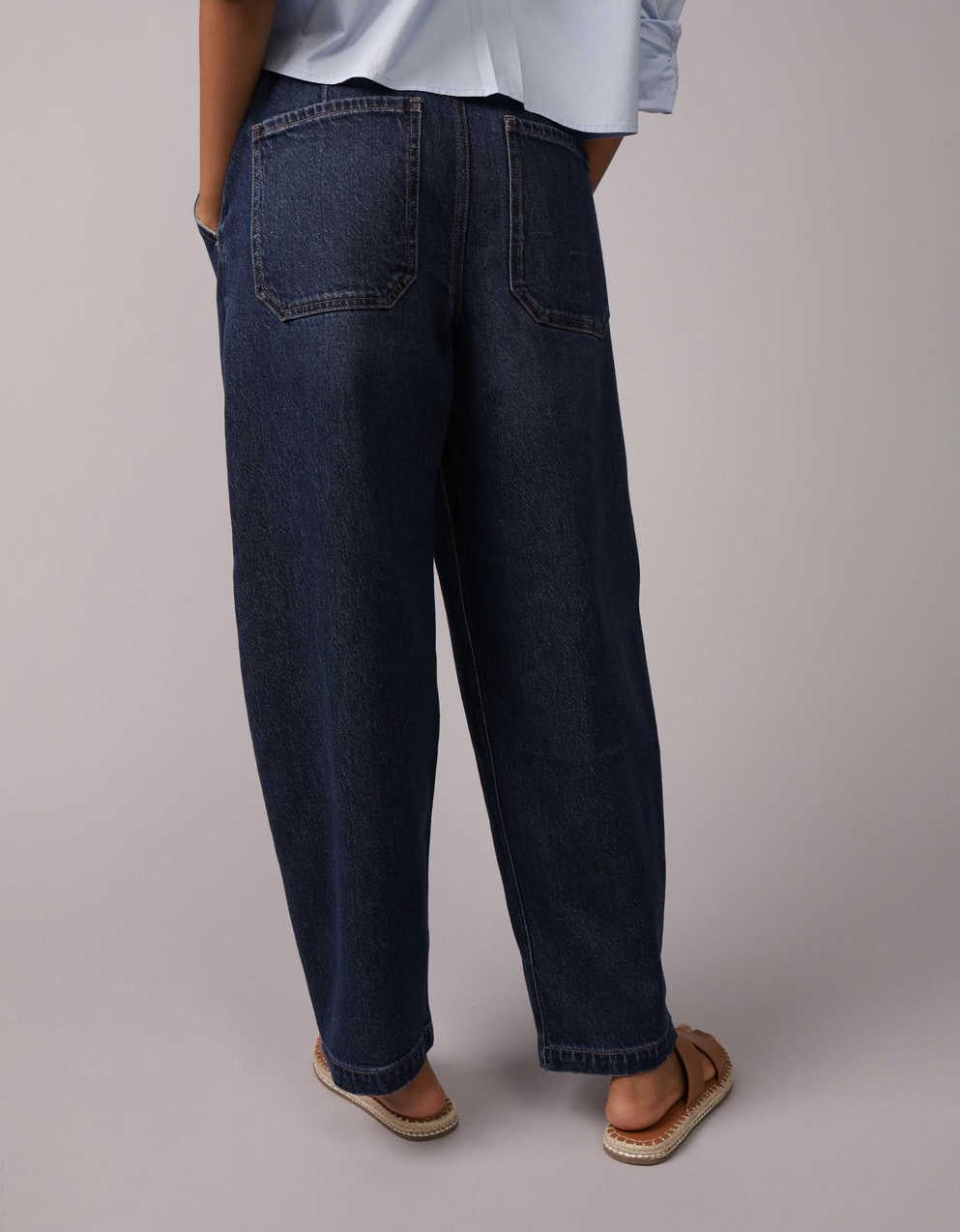AE Stretch Barrel Jean