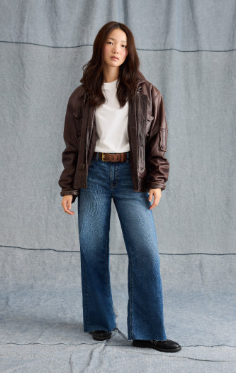 Baggy & Wide-Leg Jeans